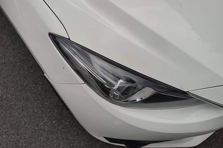 Used Mazda 3 Axela 2016 Sedan 1.5L Manual Comfort Model Right Front Headlight