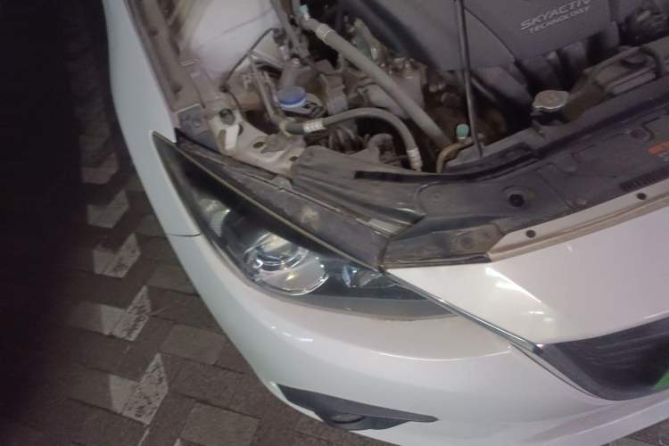 Used Mazda 3 Axela 2016 Sedan 1.5L Manual Comfort Model Right Front Headlight
