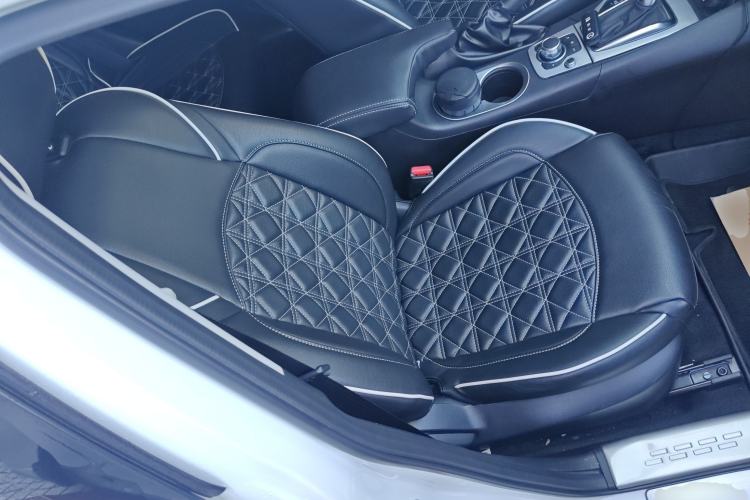 Used Mazda 3 Axela 2016 Sedan 1.5L Automatic Luxury Model Right Front Seat