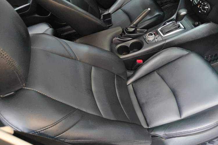 Used Mazda 3 Axela 2016 Sedan 1.5L Automatic Comfort Model Right Front Seat
