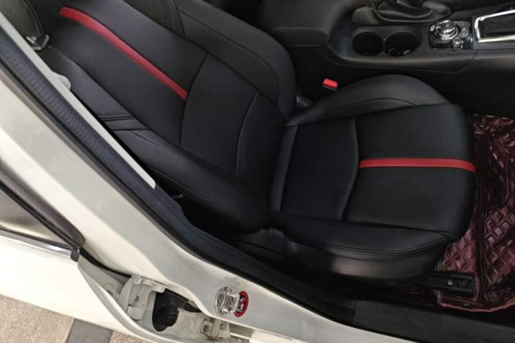Used Mazda 3 Axela 2016 Sedan 1.5L Automatic Comfort Model Right Front Seat
