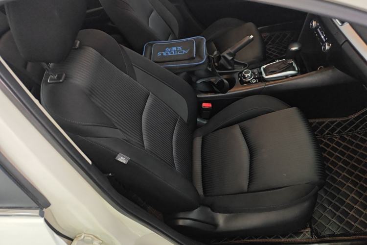 Used Mazda 3 Axela 2016 Sedan 1.5L Automatic Luxury Model Right Front Seat
