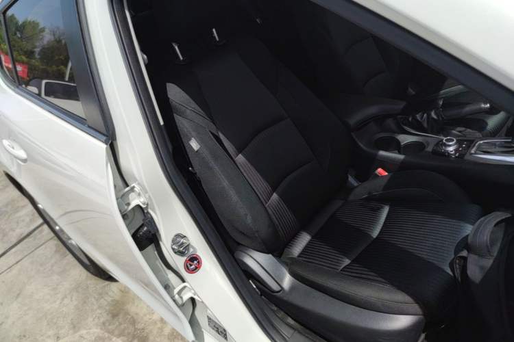 Used Mazda 3 Axela 2016 Sedan 1.5L Automatic Comfort Model Right Front Seat