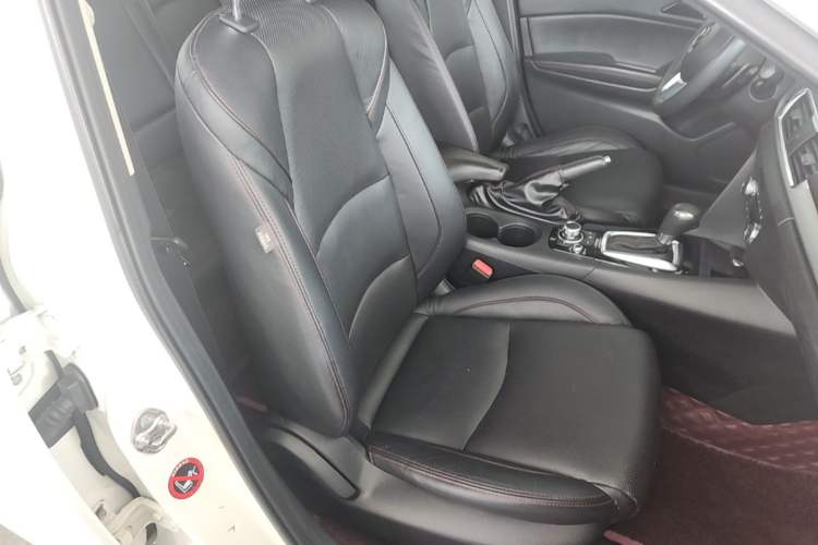 Used Mazda 3 Axela 2016 Sedan 2.0L Automatic Flagship Model Right Front Seat