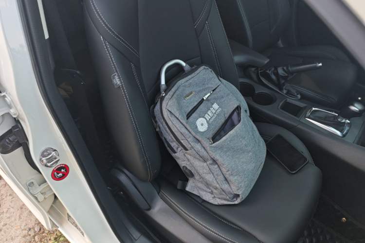 Used Mazda 3 Axela 2016 Sedan 1.5L Automatic Comfort Model Right Front Seat