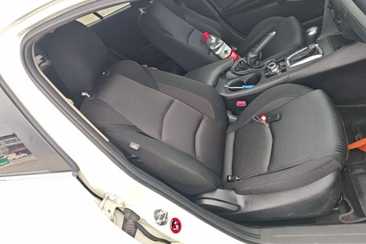Used Mazda 3 Axela 2016 Sedan 1.5L Automatic Comfort Model Right Front Seat