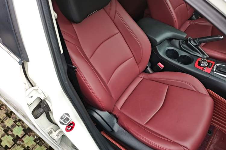 Used Mazda 3 Axela 2016 Sedan 1.5L Automatic Comfort Model Right Front Seat