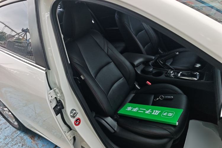 Used Mazda 3 Axela 2016 Sedan 1.5L Automatic Luxury Model Right Front Seat