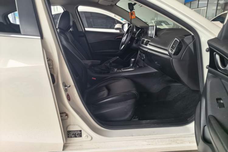 Used Mazda 3 Axela 2016 Sedan 1.5L Automatic Comfort Model Right Front Seat