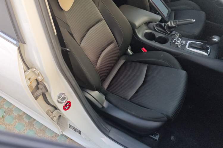 Used Mazda 3 Axela 2016 Sedan 1.5L Automatic Comfort Model Right Front Seat