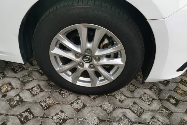 Used Mazda 3 Axela 2016 Sedan 1.5L Automatic Comfort Model Right Front Wheel Hub