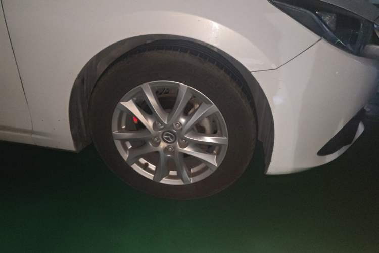 Used Mazda 3 Axela 2016 Sedan 1.5L Automatic Luxury Model Right Front Wheel Hub