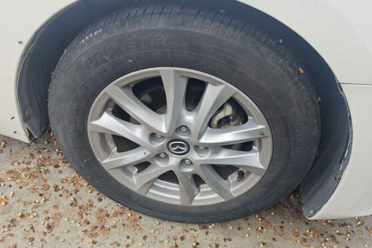 Used Mazda 3 Axela 2016 Sedan 1.5L Automatic Luxury Model Right Front Wheel Hub