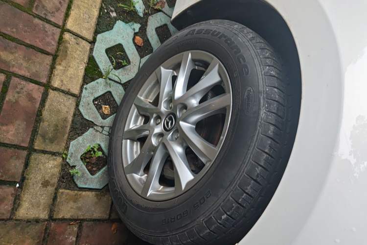 Used Mazda 3 Axela 2016 Sedan 1.5L Automatic Comfort Model Right Front Wheel Hub