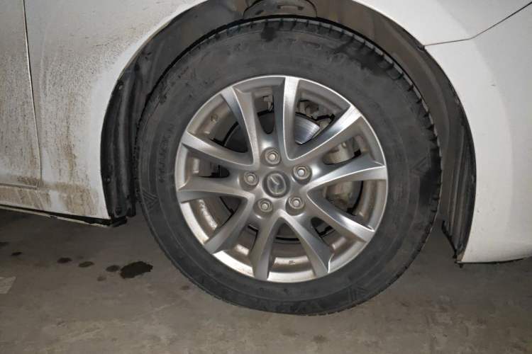 Used Mazda 3 Axela 2016 Sedan 1.5L Automatic Luxury Model Right Front Wheel Hub