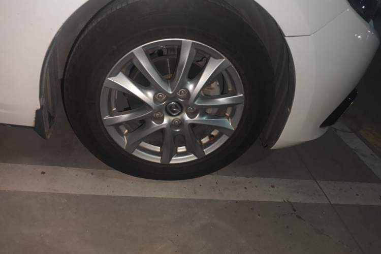 Used Mazda 3 Axela 2016 Hatchback 1.5L Automatic Comfort Model Right Front Wheel Hub