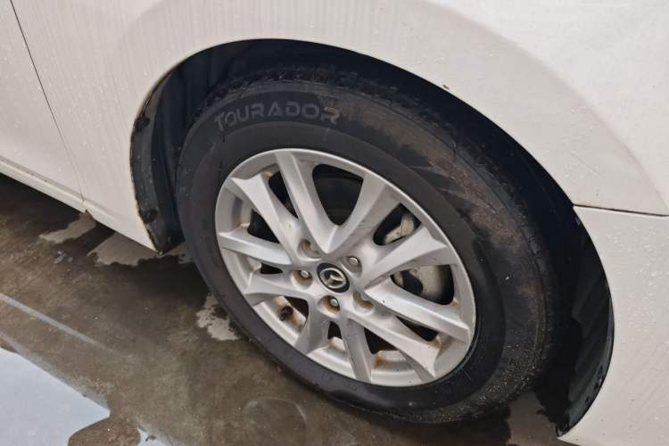 Used Mazda 3 Axela 2016 Sedan 1.5L Automatic Luxury Model Right Front Wheel Hub