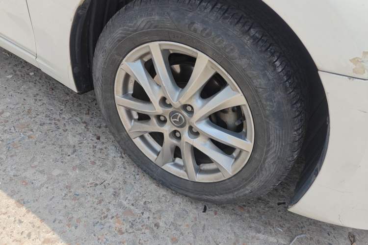 Used Mazda 3 Axela 2016 Sedan 1.5L Automatic Luxury Model Right Front Wheel Hub