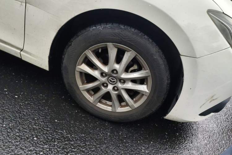 Used Mazda 3 Axela 2016 Sedan 1.5L Automatic Comfort Model Right Front Wheel Hub