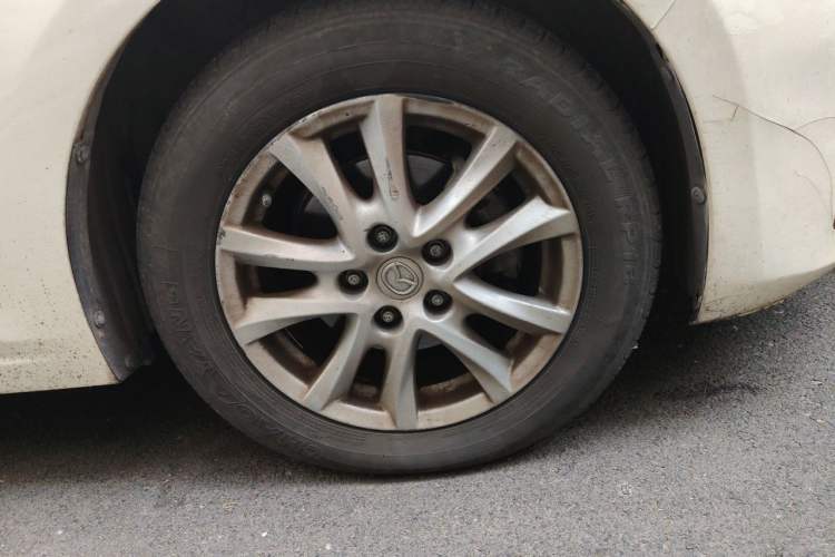 Used Mazda 3 Axela 2016 Sedan 1.5L Manual Luxury Model Right Front Wheel Hub