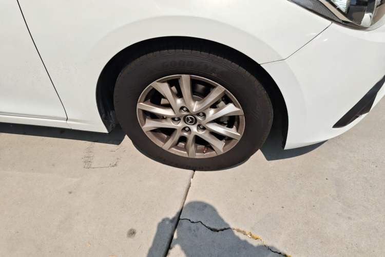 Used Mazda 3 Axela 2016 Sedan 1.5L Automatic Comfort Model Right Front Wheel Hub