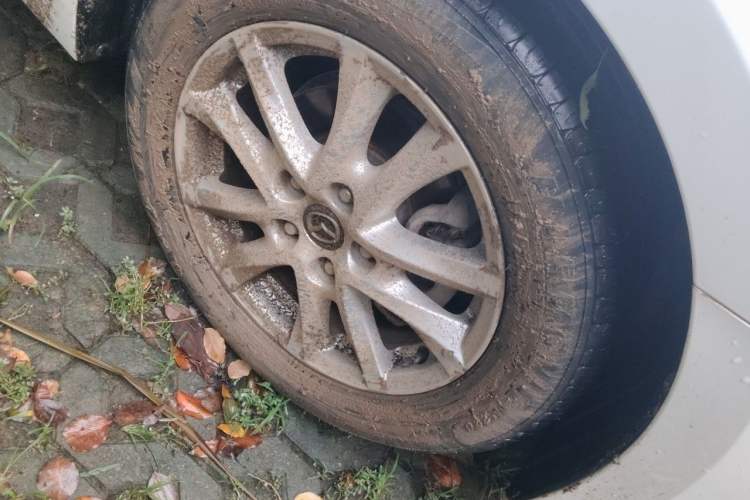 Used Mazda 3 Axela 2016 Sedan 1.5L Automatic Comfort Model Right Front Wheel Hub