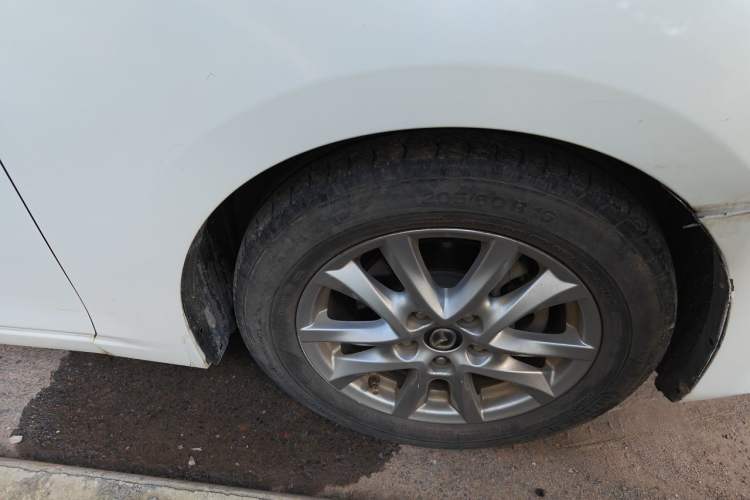 Used Mazda 3 Axela 2016 Sedan 1.5L Automatic Comfort Model Right Front Wheel Hub