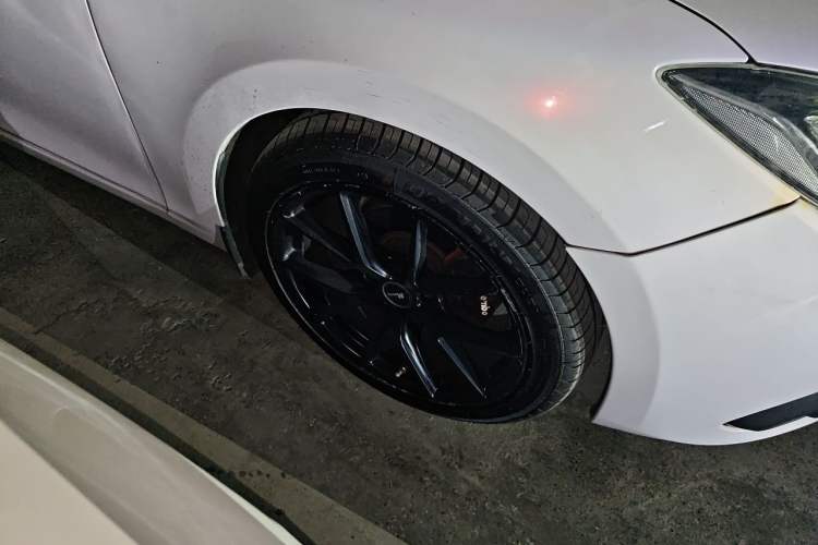 Used Mazda 3 Axela 2016 Sedan 1.5L Automatic Comfort Model Right Front Wheel Hub