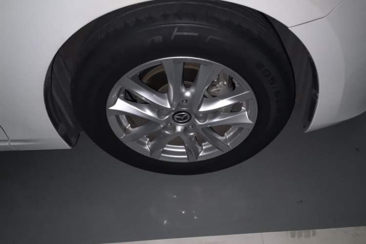 Used Mazda 3 Axela 2016 Sedan 1.5L Automatic Comfort Model Right Front Wheel Hub