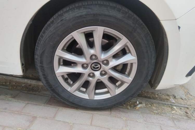 Used Mazda 3 Axela 2016 Sedan 1.5L Automatic Luxury Model Right Front Wheel Hub