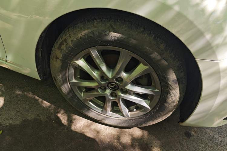 Used Mazda 3 Axela 2016 Sedan 1.5L Manual Comfort Model Right Front Wheel Hub