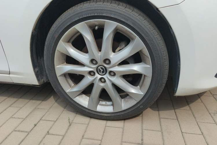 Used Mazda 3 Axela 2016 Hatchback 2.0L Automatic Flagship Model Right Front Wheel Hub