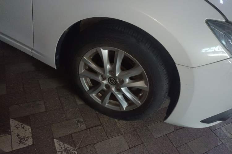 Used Mazda 3 Axela 2016 Sedan 1.5L Manual Comfort Model Right Front Wheel Hub