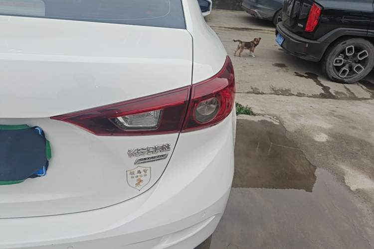 Used Mazda 3 Axela 2016 Sedan 1.5L Automatic Luxury Model Right Rear Taillight