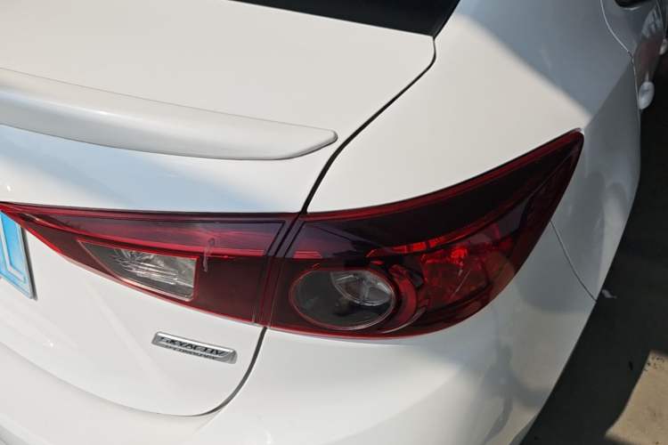 Used Mazda 3 Axela 2016 Sedan 1.5L Automatic Luxury Model Right Rear Taillight
