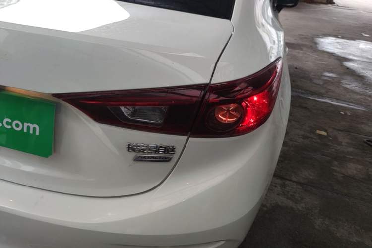 Used Mazda 3 Axela 2016 Sedan 1.5L Manual Comfort Model Right Rear Taillight