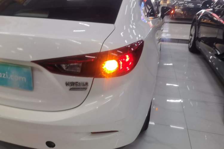 Used Mazda 3 Axela 2016 Sedan 1.5L Automatic Comfort Model Right Rear Taillight