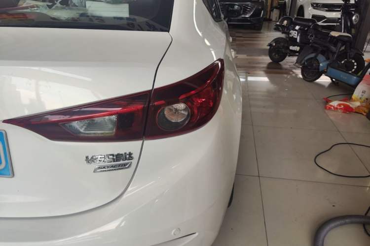 Used Mazda 3 Axela 2016 Sedan 1.5L Automatic Comfort Model Right Rear Taillight