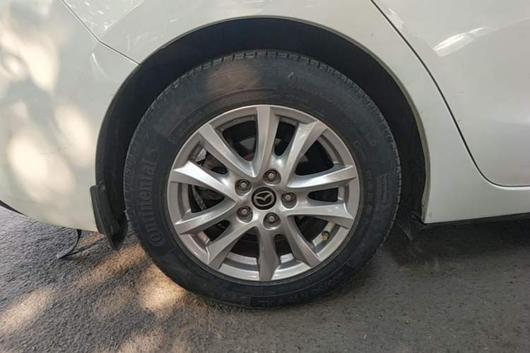 Used Mazda 3 Axela 2016 Sedan 1.5L Automatic Comfort Model Right Rear Wheel Hub