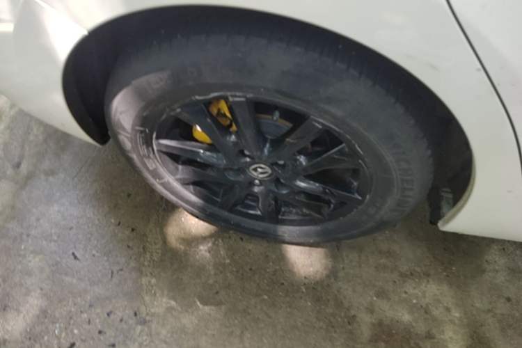 Used Mazda 3 Axela 2016 Sedan 1.5L Automatic Luxury Model Right Rear Wheel Hub