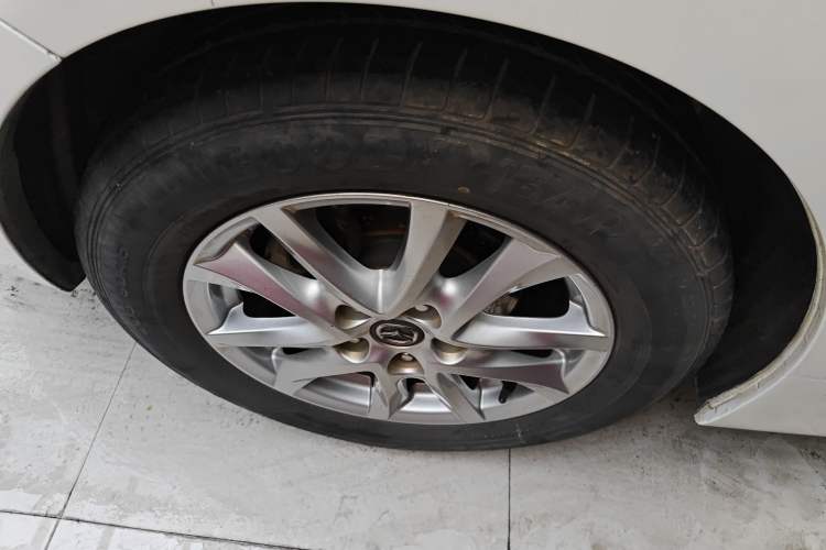 Used Mazda 3 Axela 2016 Sedan 1.5L Automatic Comfort Model Right Rear Wheel Hub