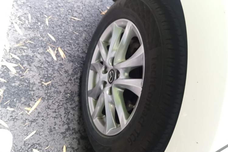 Used Mazda 3 Axela 2016 Sedan 1.5L Automatic Luxury Model Right Rear Wheel Hub