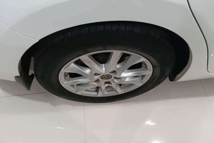 Used Mazda 3 Axela 2016 Sedan 1.5L Automatic Luxury Model Right Rear Wheel Hub