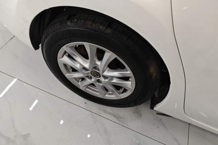 Used Mazda 3 Axela 2016 Sedan 1.5L Automatic Luxury Model Right Rear Wheel Hub