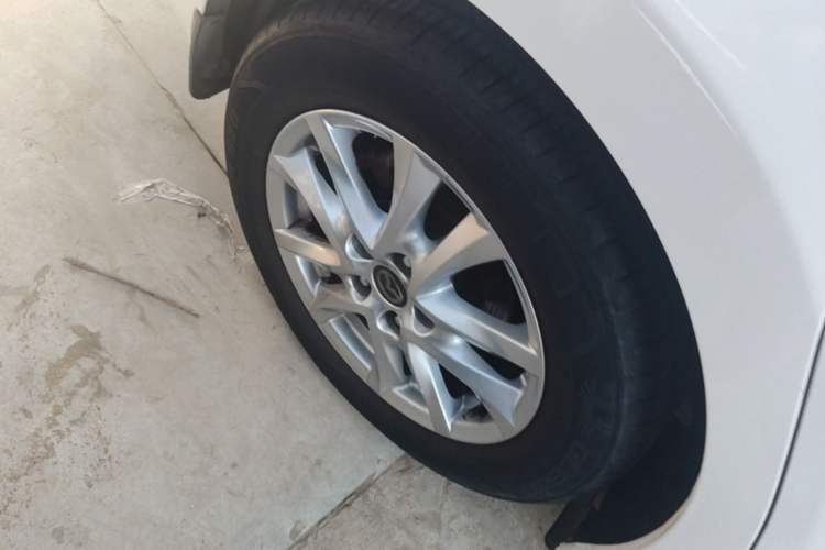 Used Mazda 3 Axela 2016 Sedan 1.5L Automatic Luxury Model Right Rear Wheel Hub