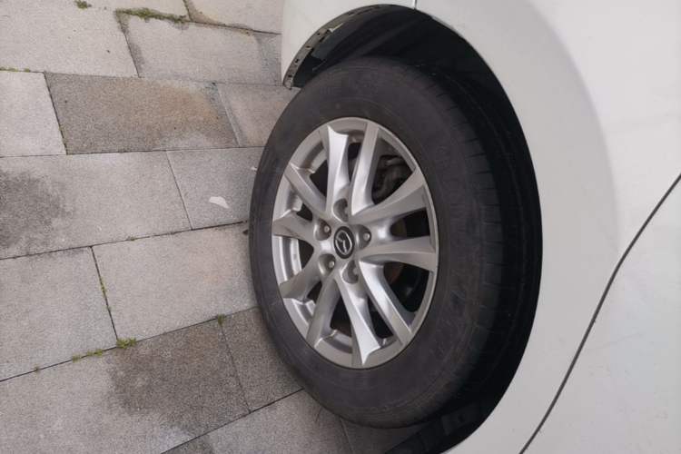 Used Mazda 3 Axela 2016 Sedan 1.5L Manual Comfort Model Right Rear Wheel Hub