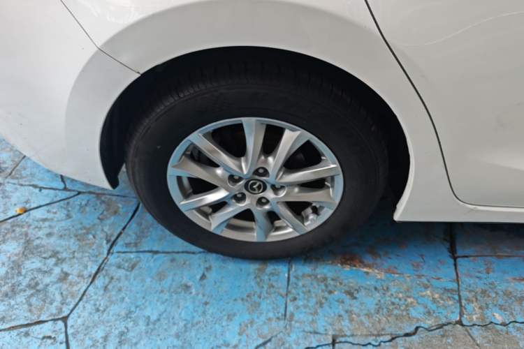 Used Mazda 3 Axela 2016 Sedan 1.5L Automatic Luxury Model Right Rear Wheel Hub