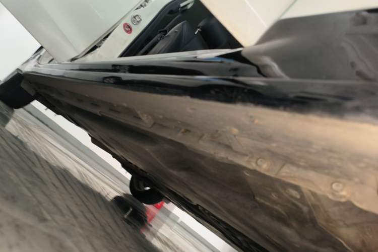 Used Mazda 3 Axela 2016 Hatchback 2.0L Automatic Flagship Model Right Side Sill