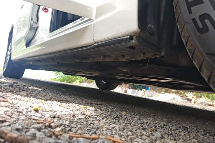 Used Mazda 3 Axela 2016 Sedan 1.5L Automatic Comfort Model Right Side Sill
