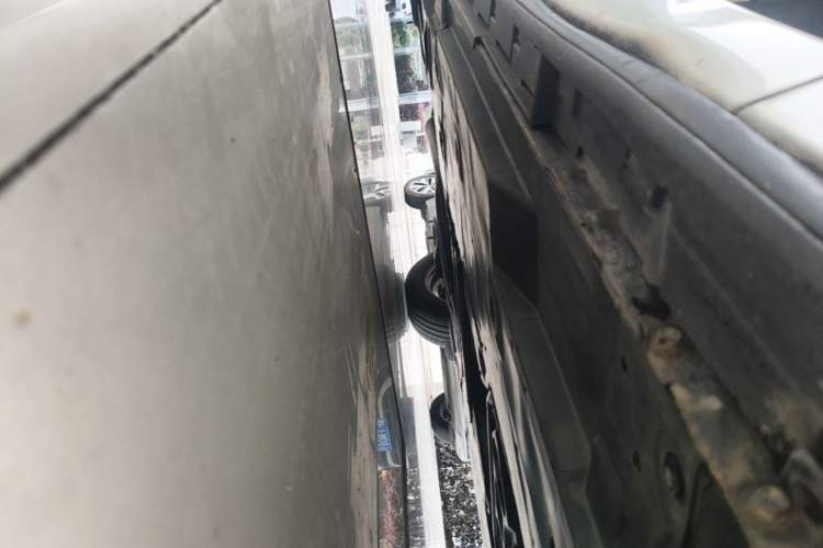 Used Mazda 3 Axela 2016 Sedan 1.5L Manual Luxury Model Right Side Sill